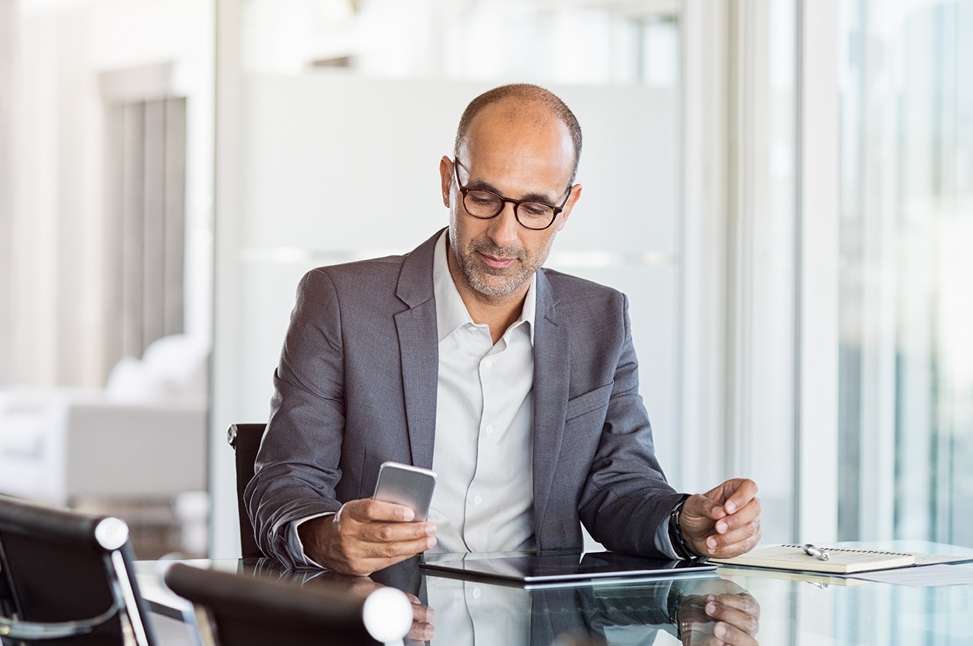 shutterstock_CRM-Mann_bearbeitet